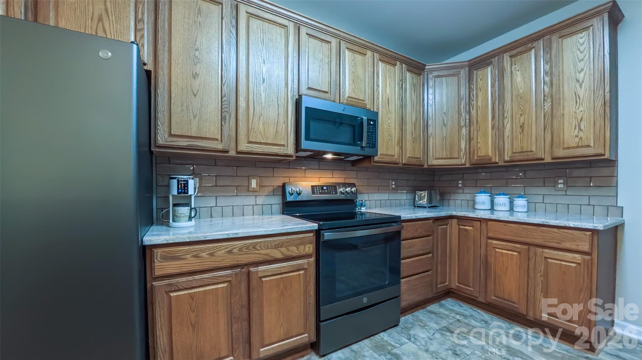 6855 Colonial Garden Drive — Huntersville