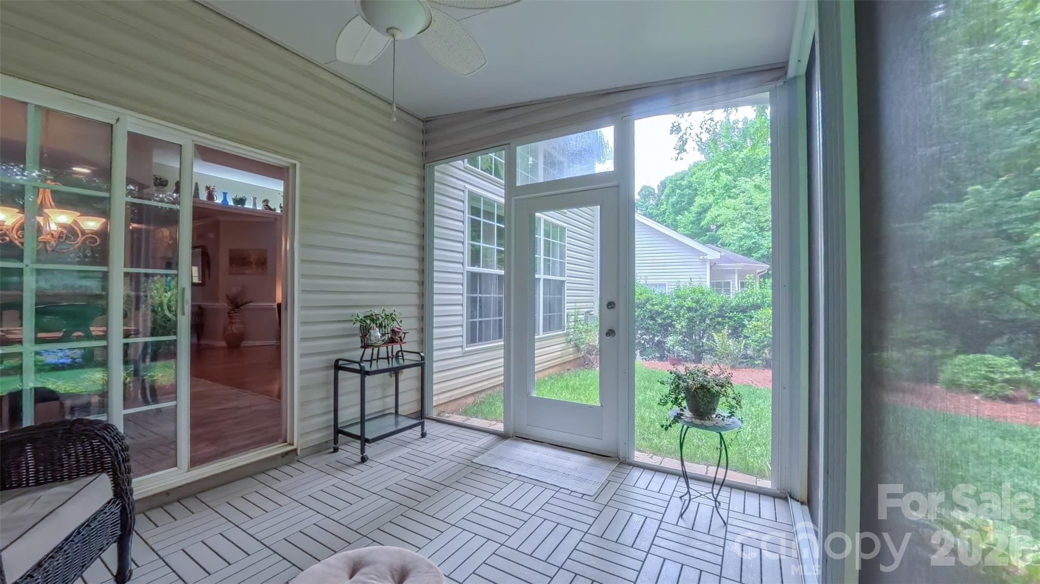 6855 Colonial Garden Drive — Huntersville