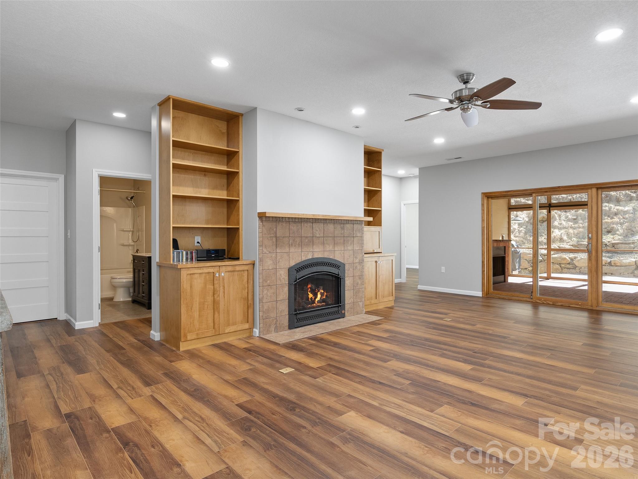 33 Freedom Drive — Waynesville