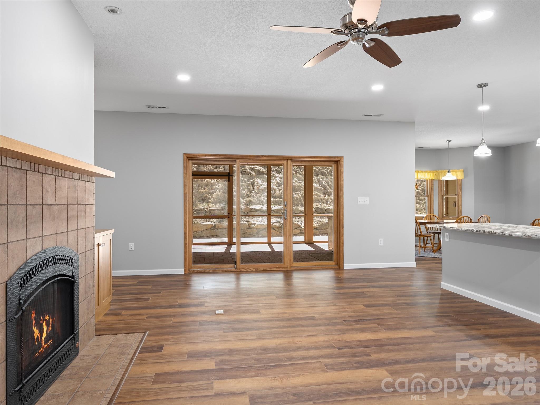 33 Freedom Drive — Waynesville
