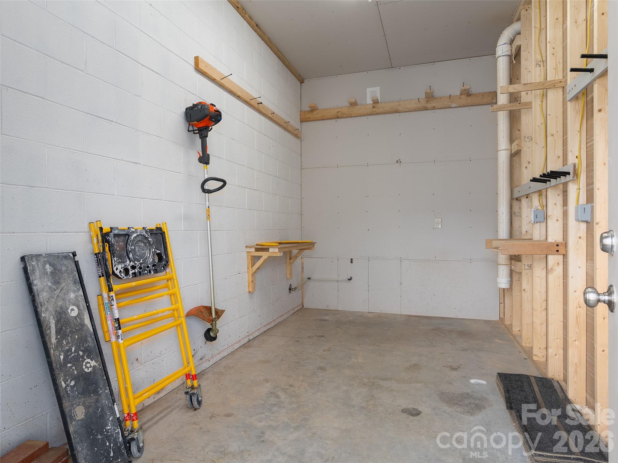 33 Freedom Drive — Waynesville
