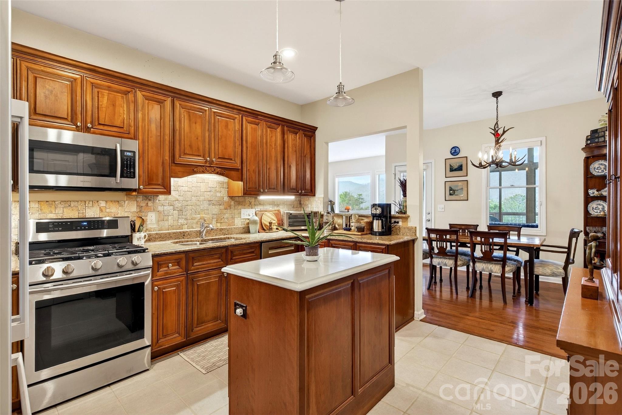 182 Baby Fox Drive — Marion