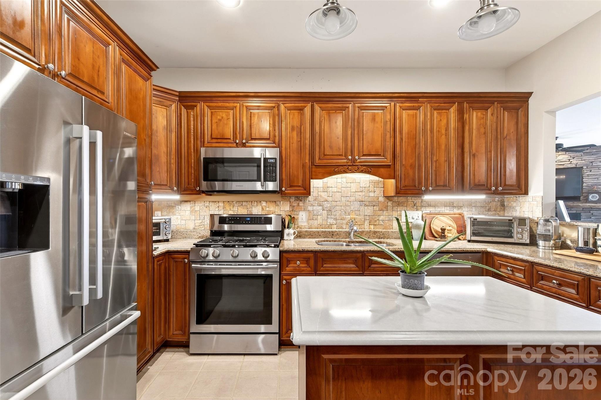 182 Baby Fox Drive — Marion