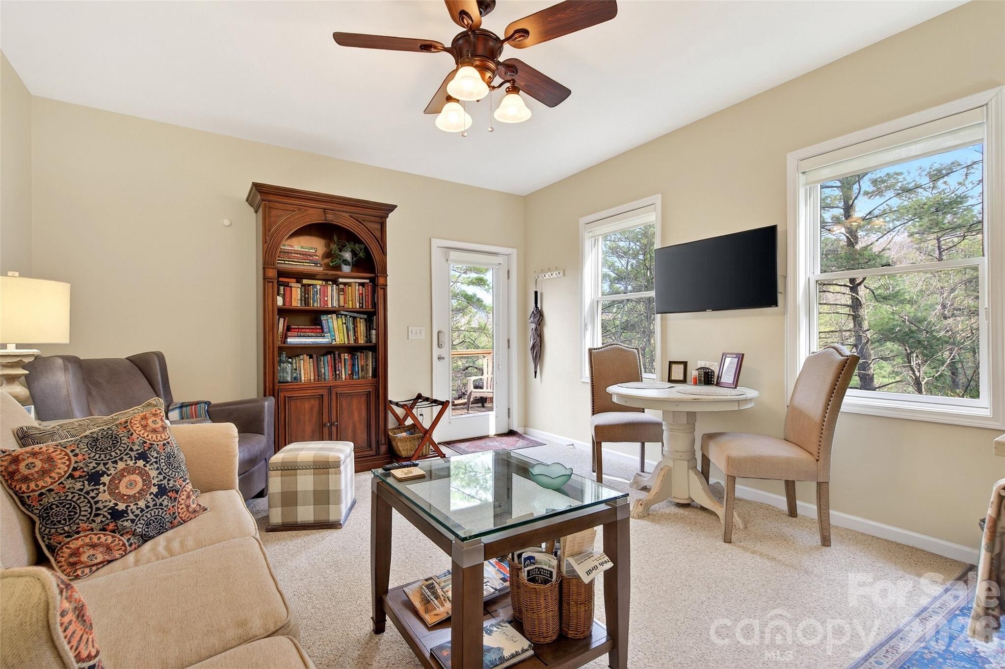 182 Baby Fox Drive — Marion