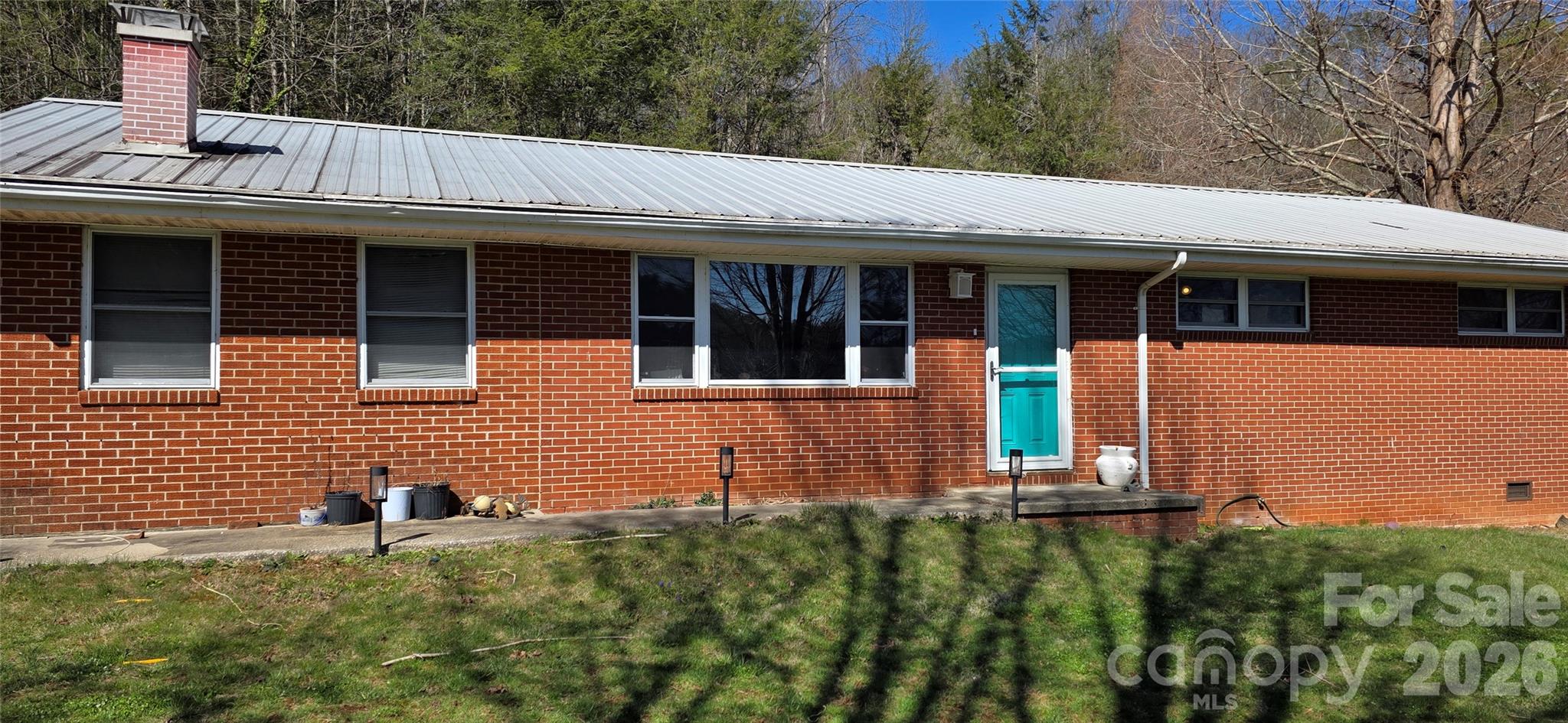 5661 Asheville Highway — Pisgah Forest