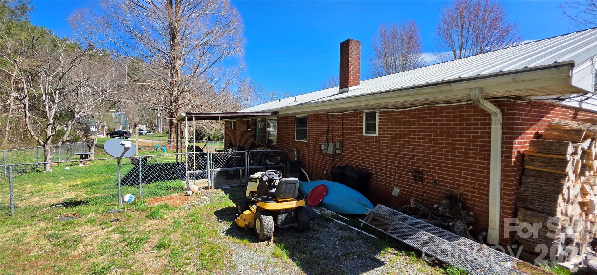 5661 Asheville Highway — Pisgah Forest