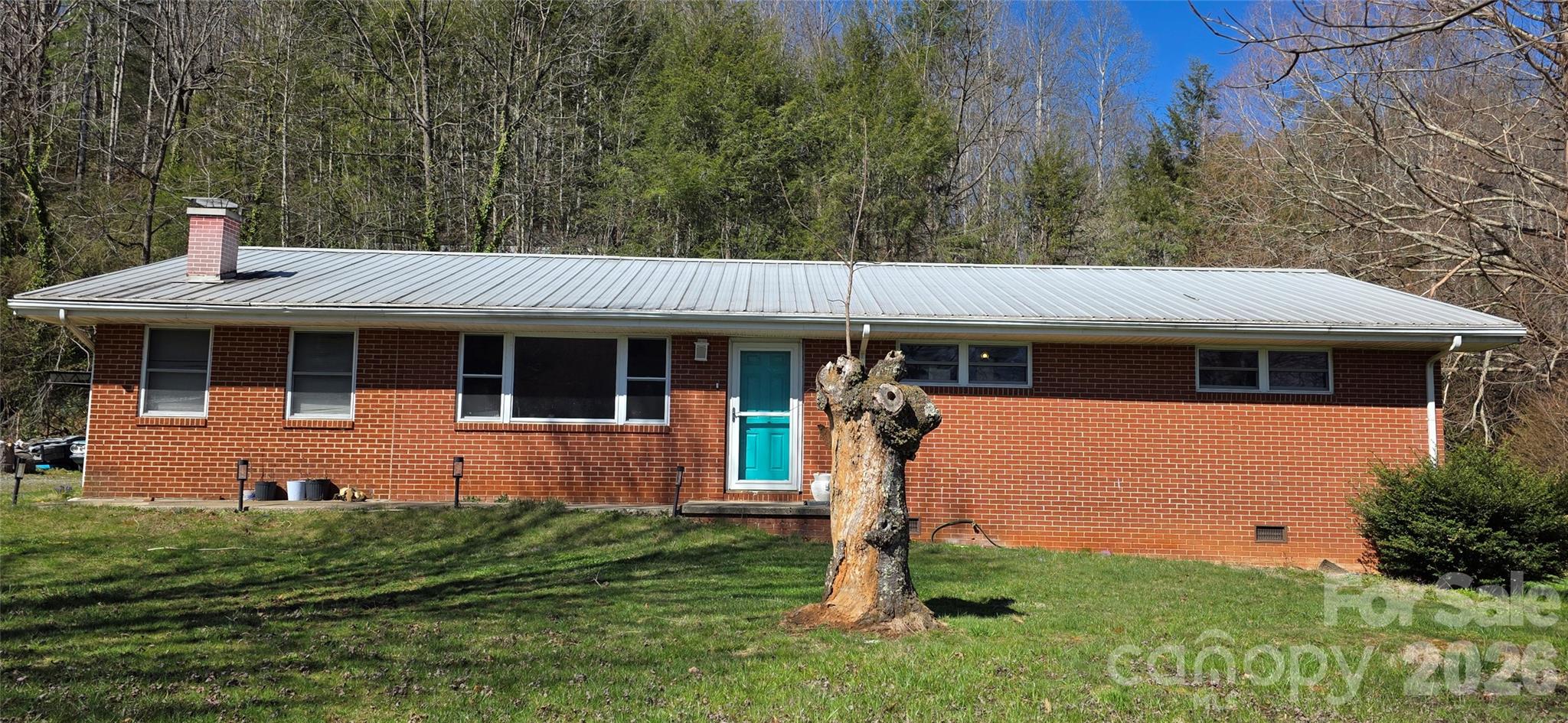 5661 Asheville Highway — Pisgah Forest