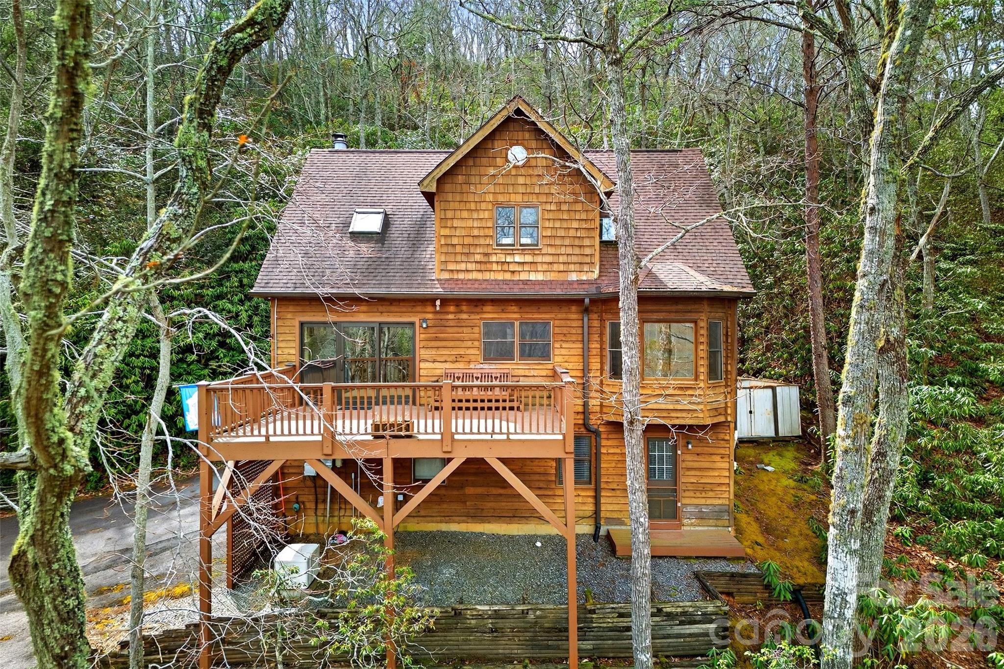 169 Hilltop Road — Black Mountain