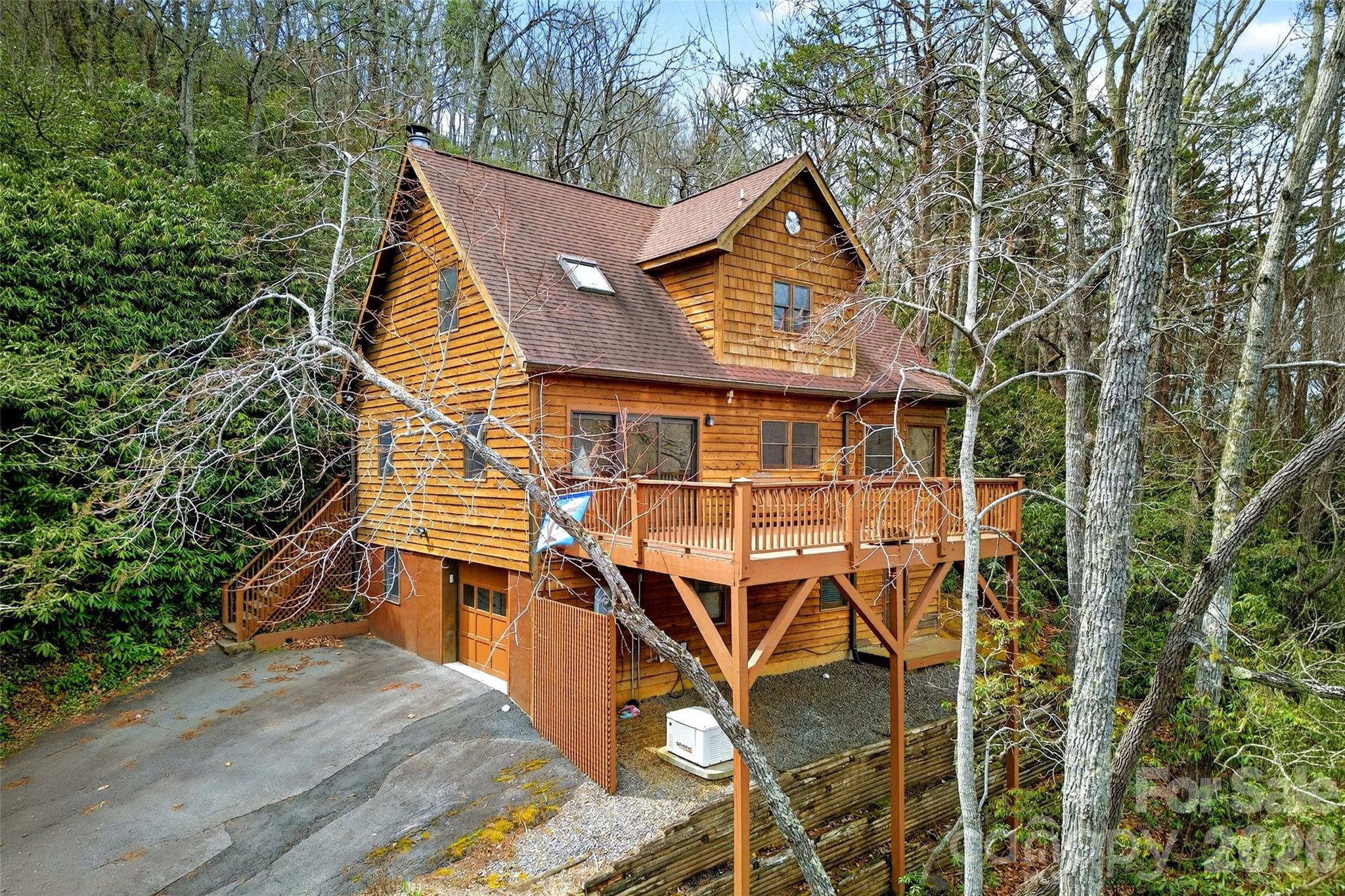 169 Hilltop Road — Black Mountain