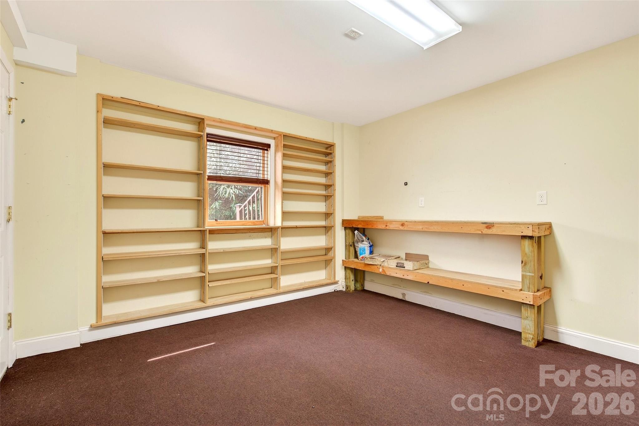 169 Hilltop Road — Black Mountain