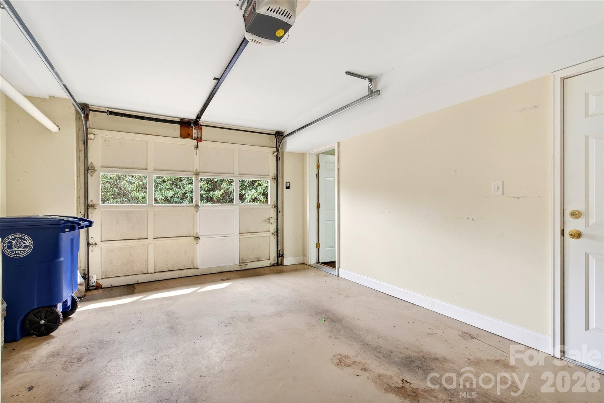 169 Hilltop Road — Black Mountain