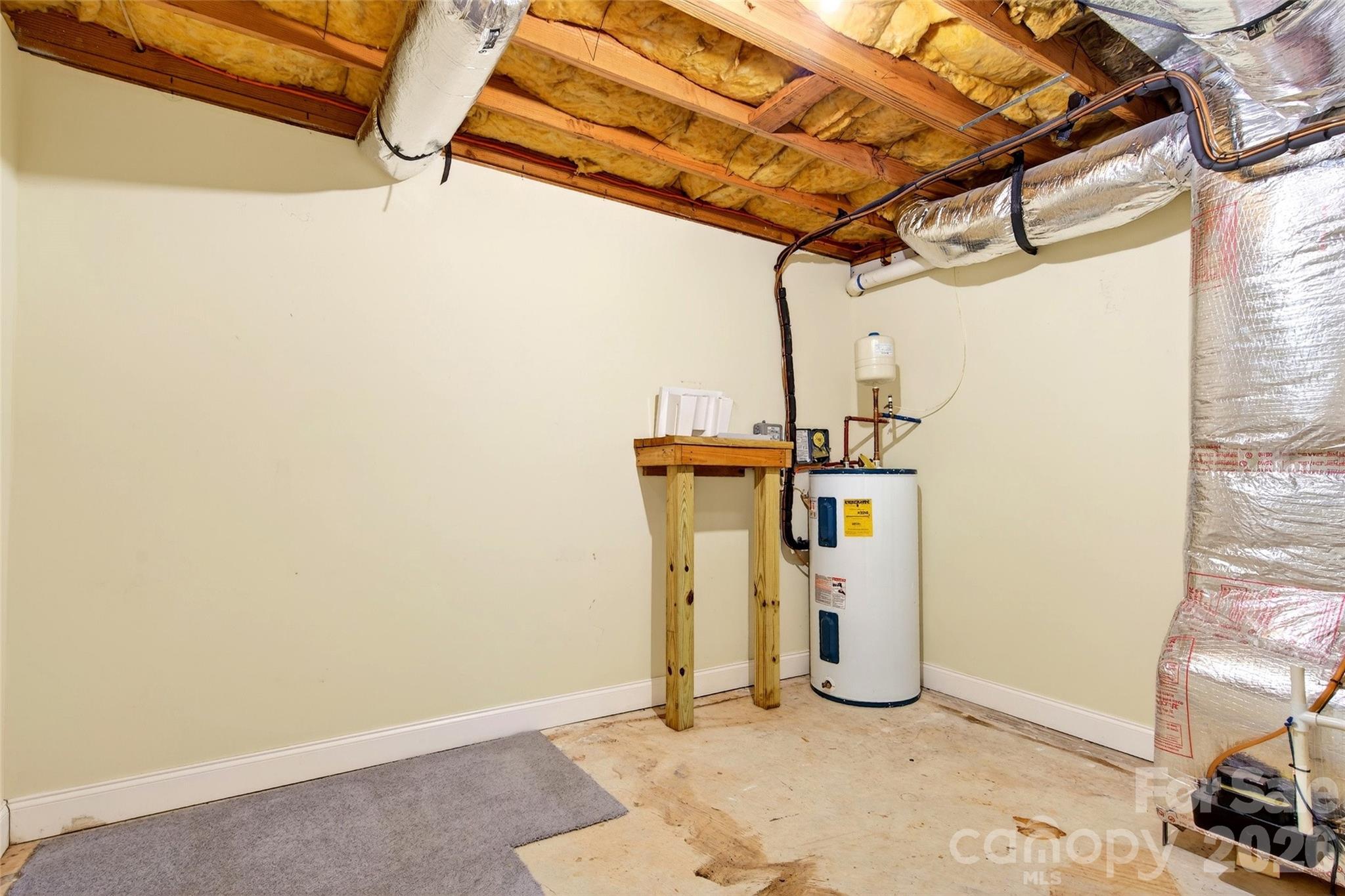 169 Hilltop Road — Black Mountain