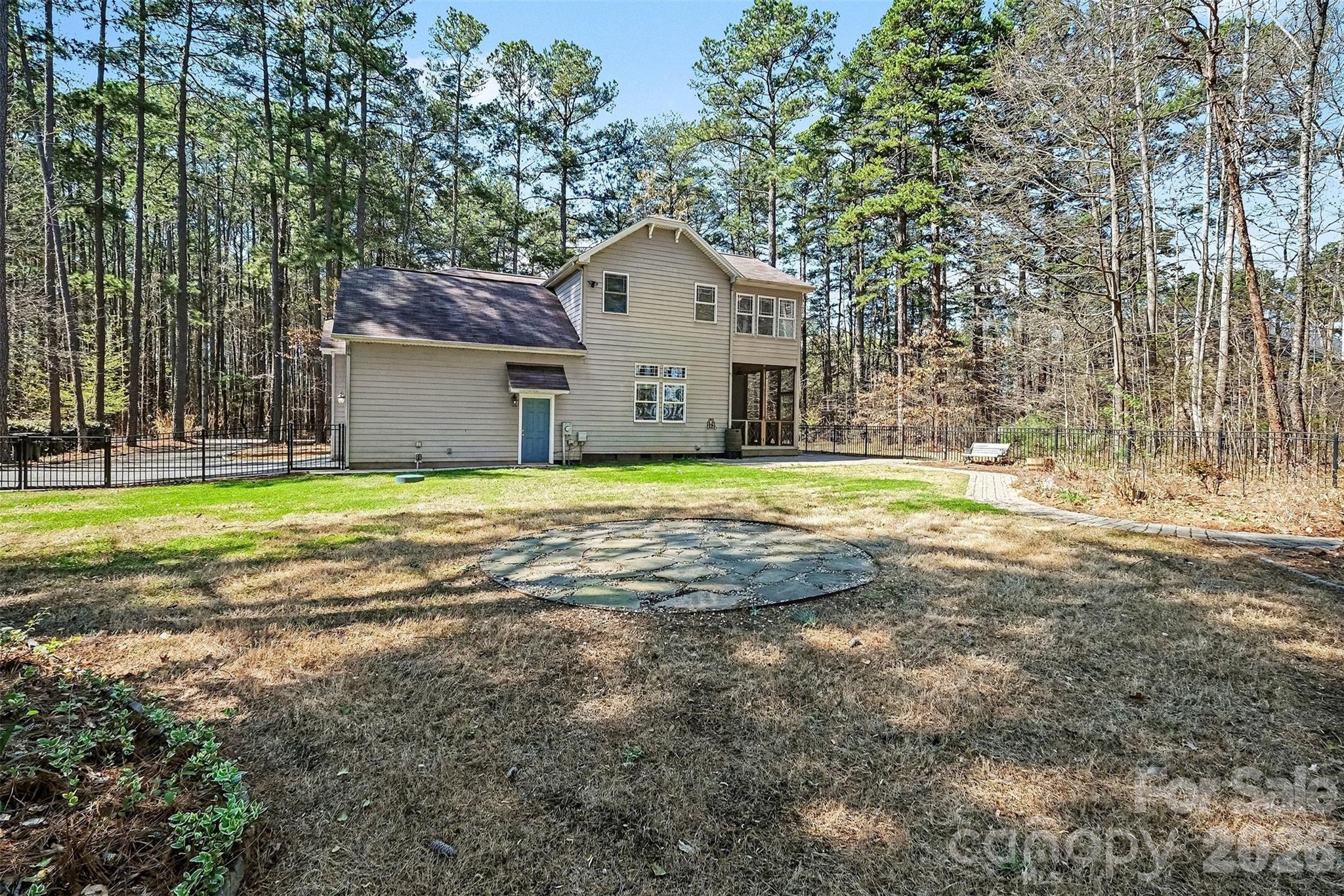 1156 Nixon Heights Lane — Denver