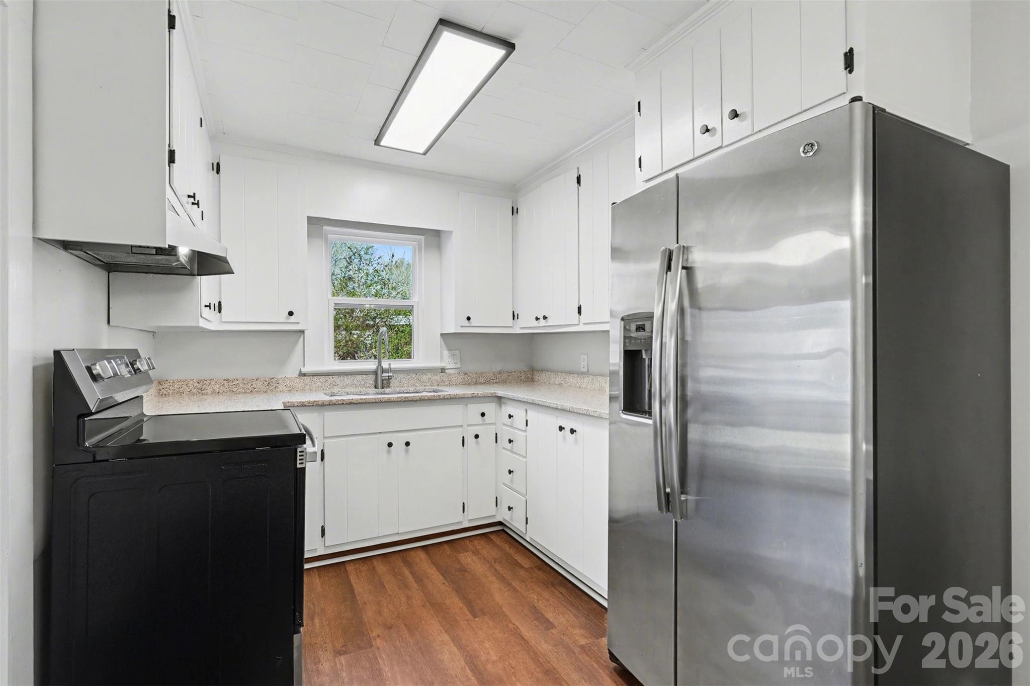 2407 4th Street NE — Hickory