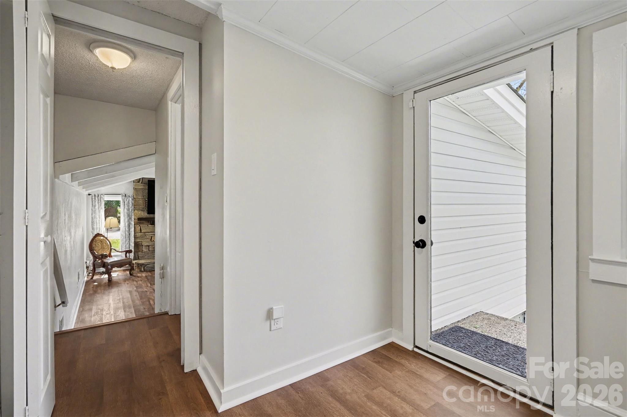 2407 4th Street NE — Hickory
