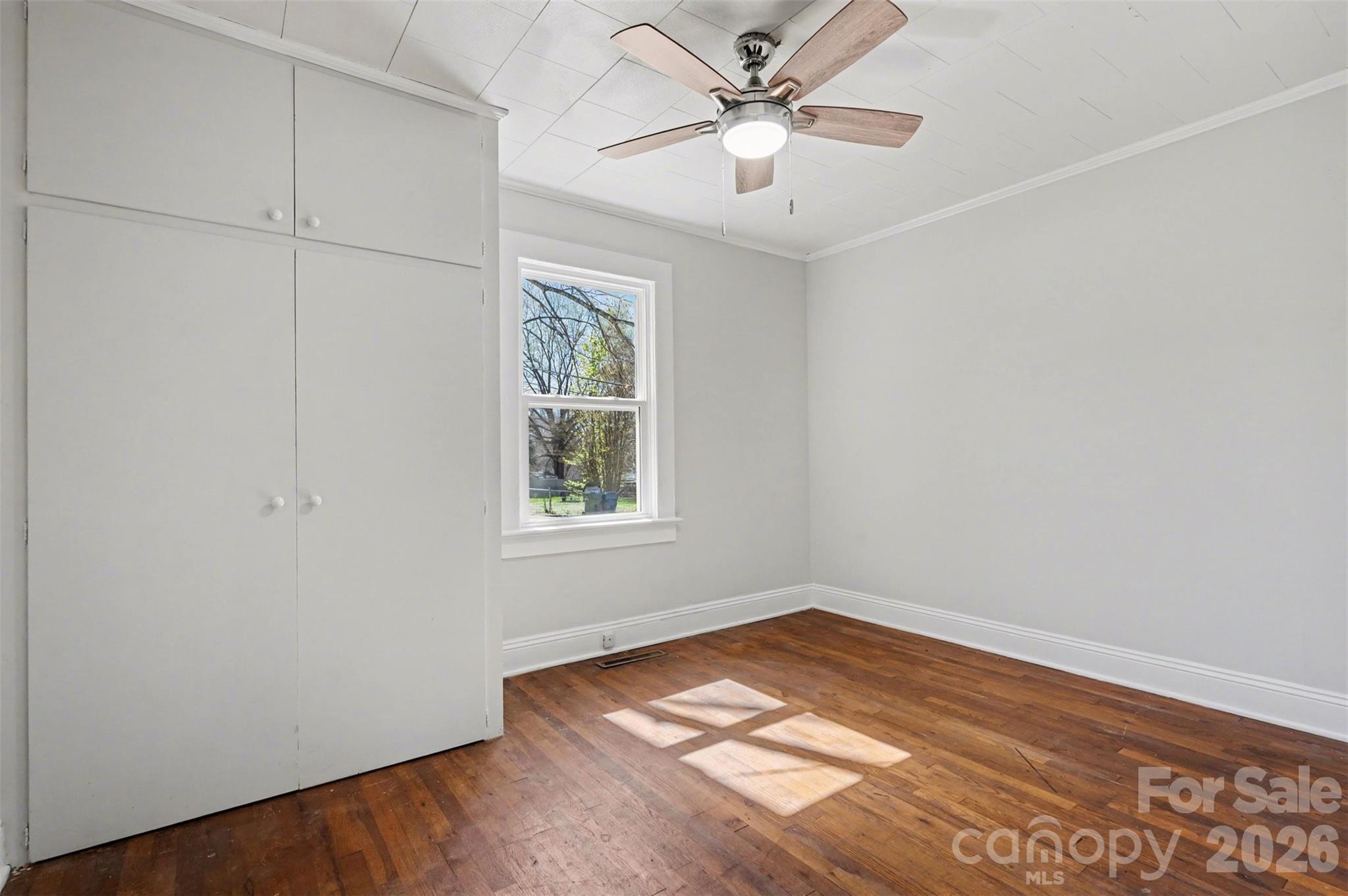 2407 4th Street NE — Hickory