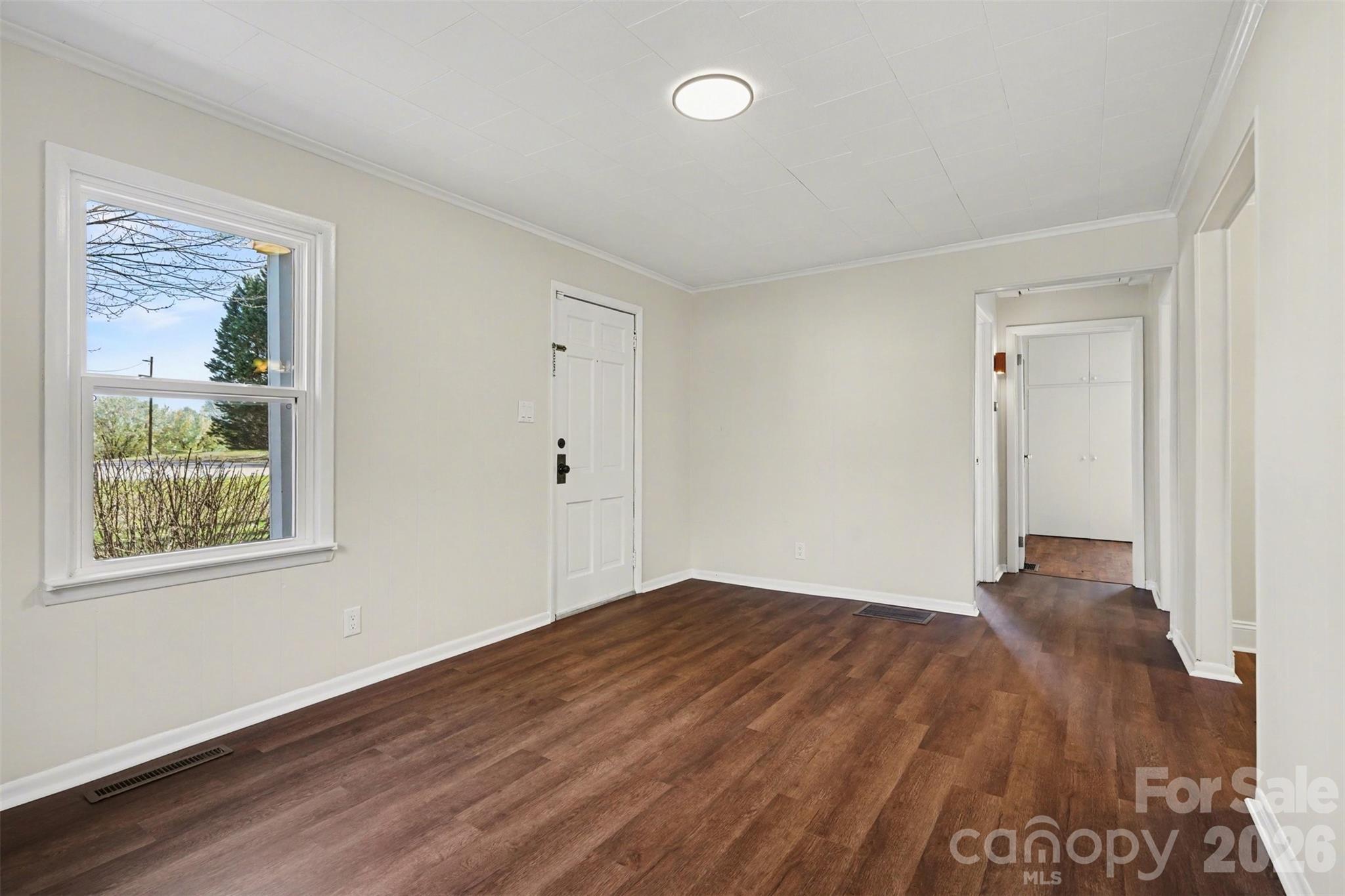 2407 4th Street NE — Hickory