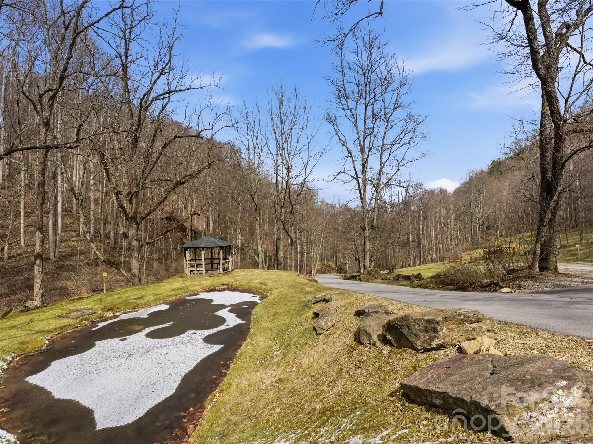 301 Awohali Trail — Maggie Valley