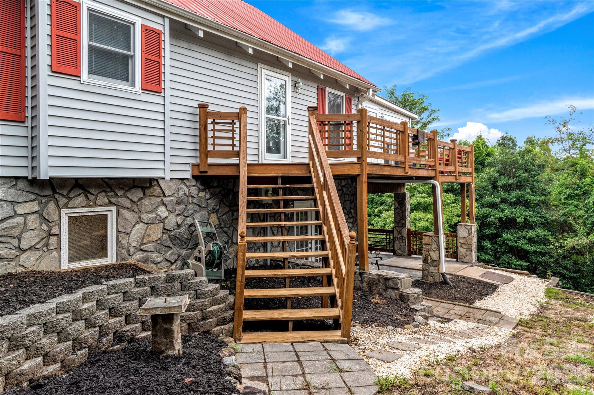 197 Fairview Drive — Traphill