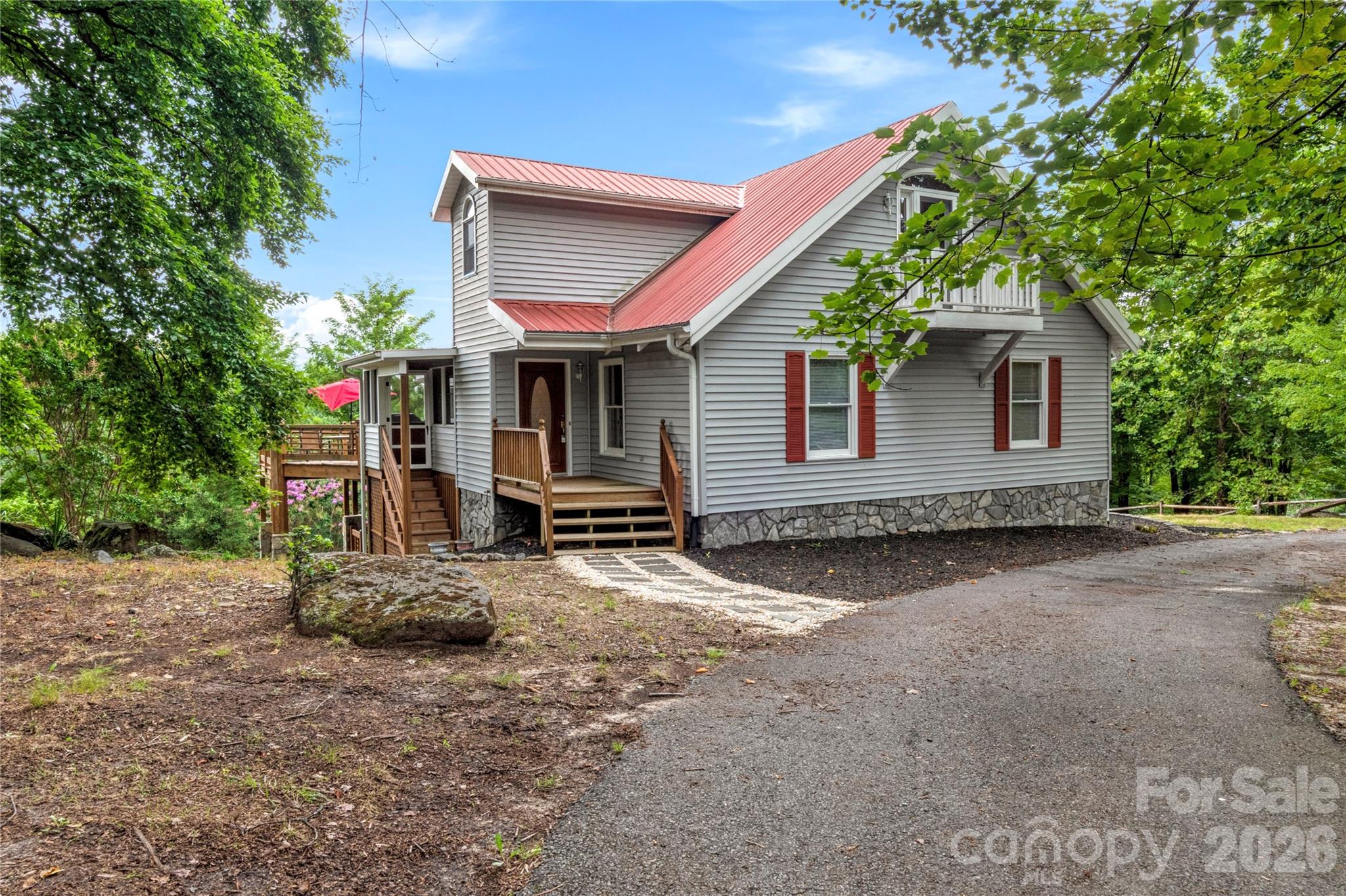 197 Fairview Drive — Traphill