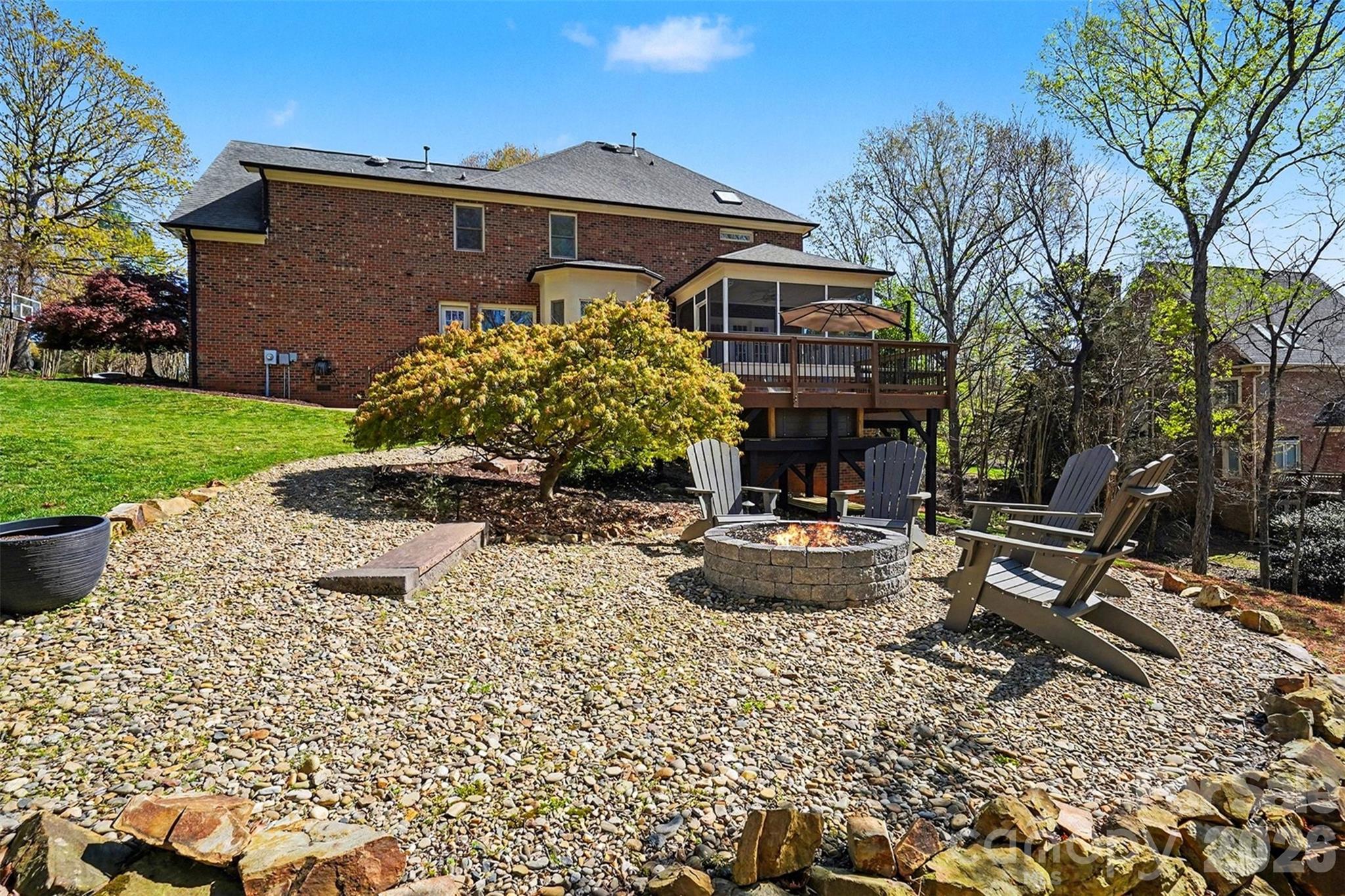 9800 Moody Court — Harrisburg