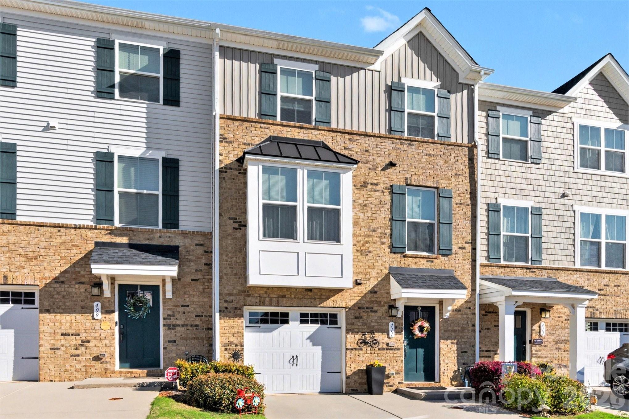 411 Dalton Circle — Fort Mill