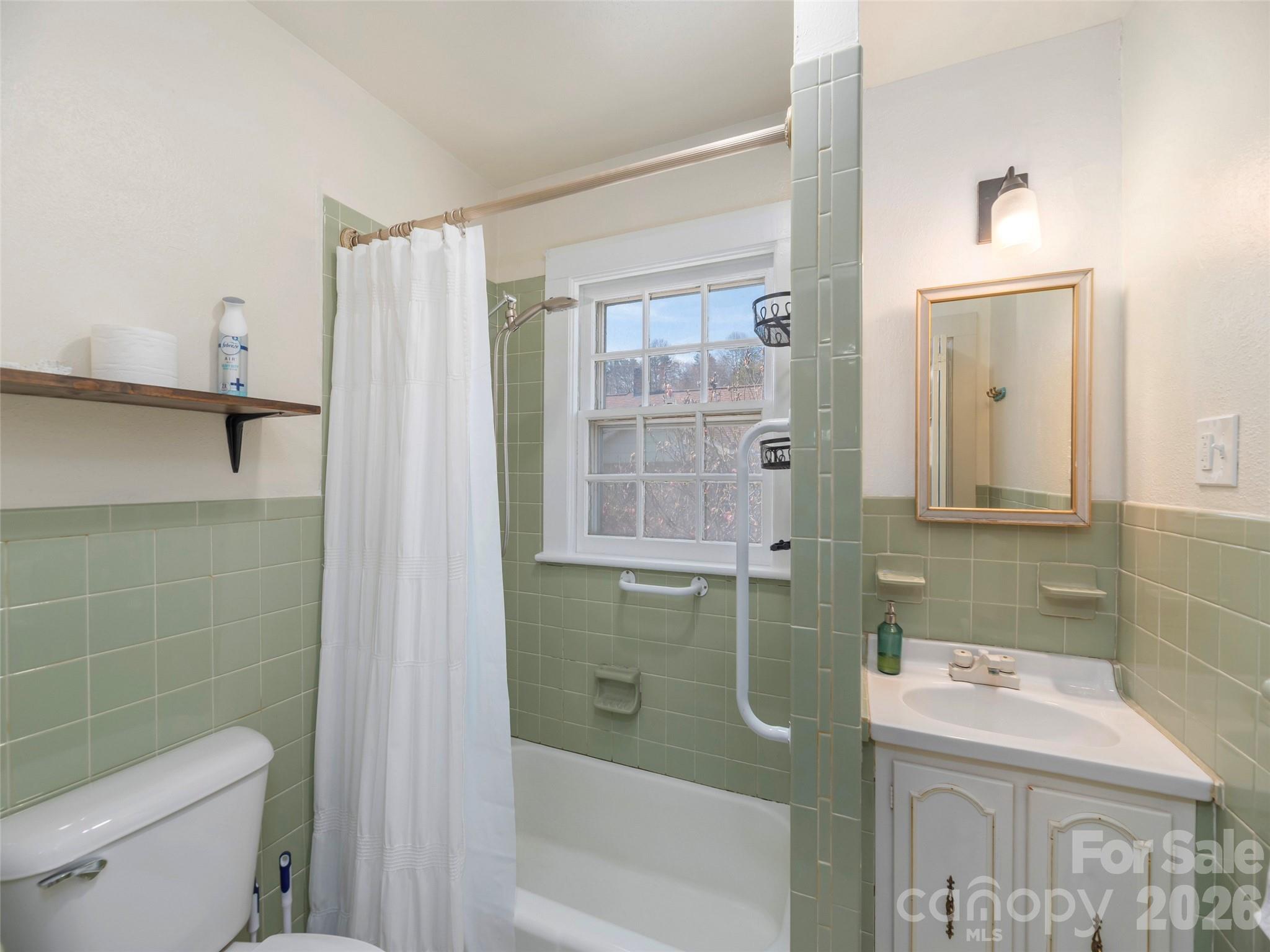 20 Zemery Lane — Waynesville