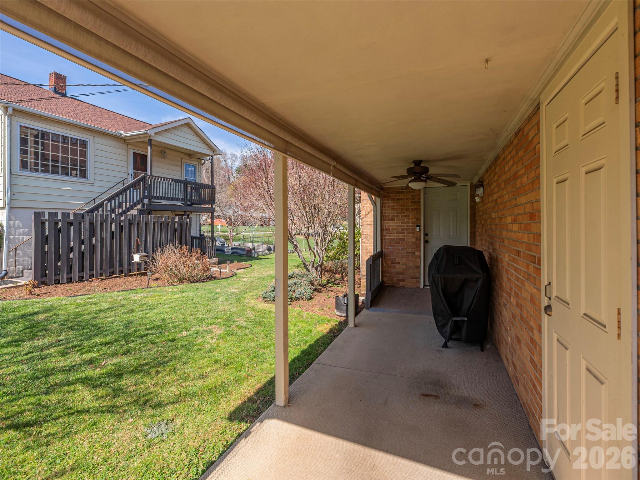 20 Zemery Lane — Waynesville