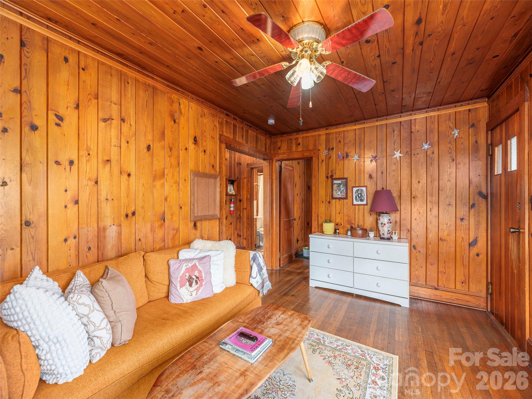 20 Zemery Lane — Waynesville