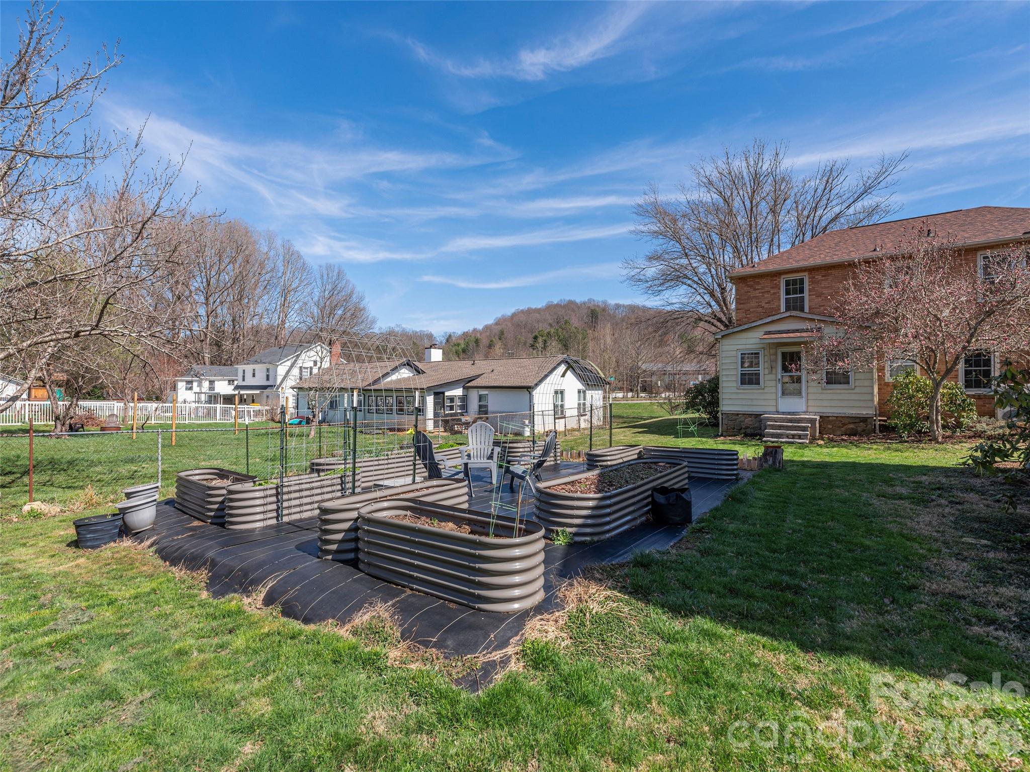 20 Zemery Lane — Waynesville