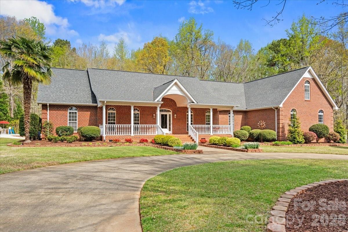 299 Fairway Lane — Pageland
