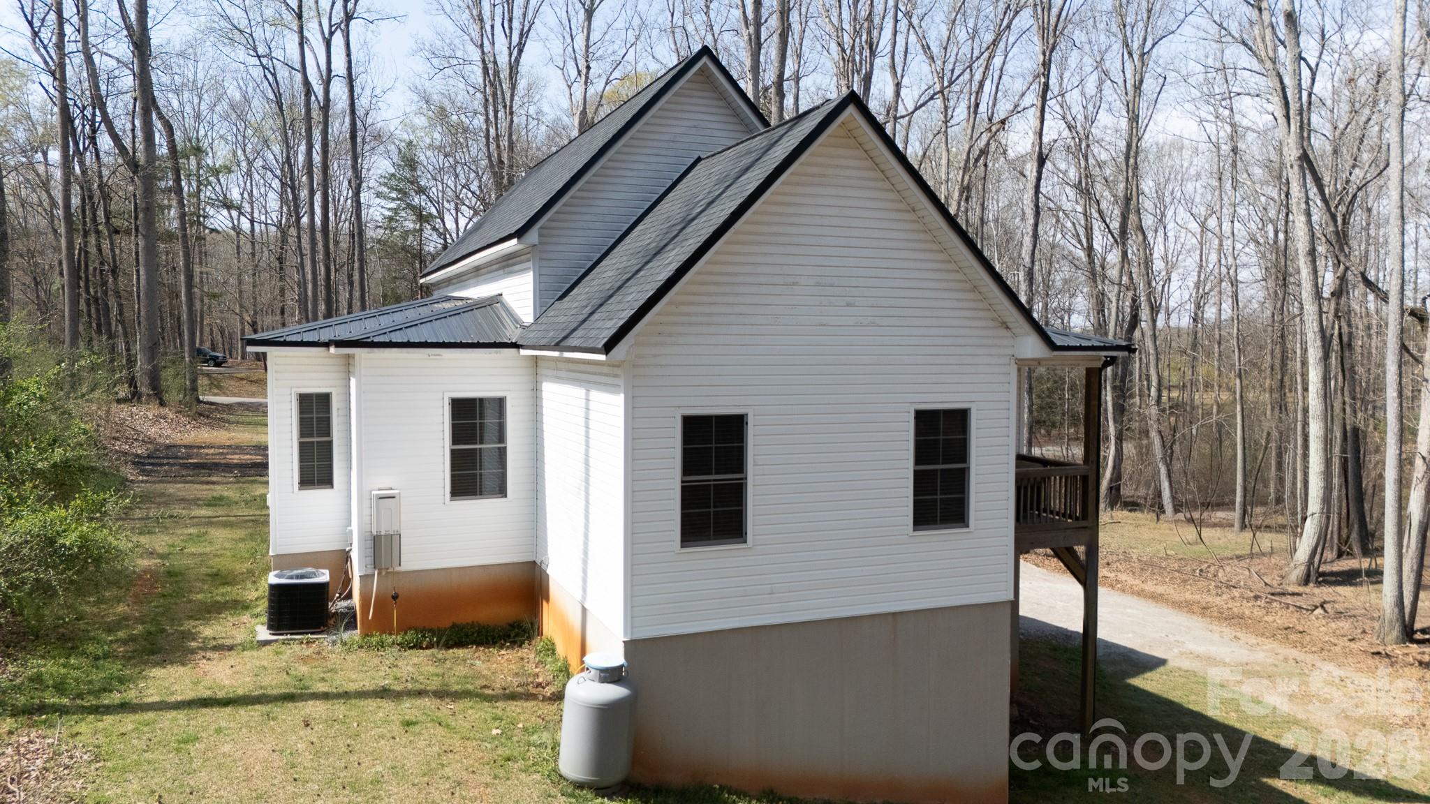 442 Cotton Court — York