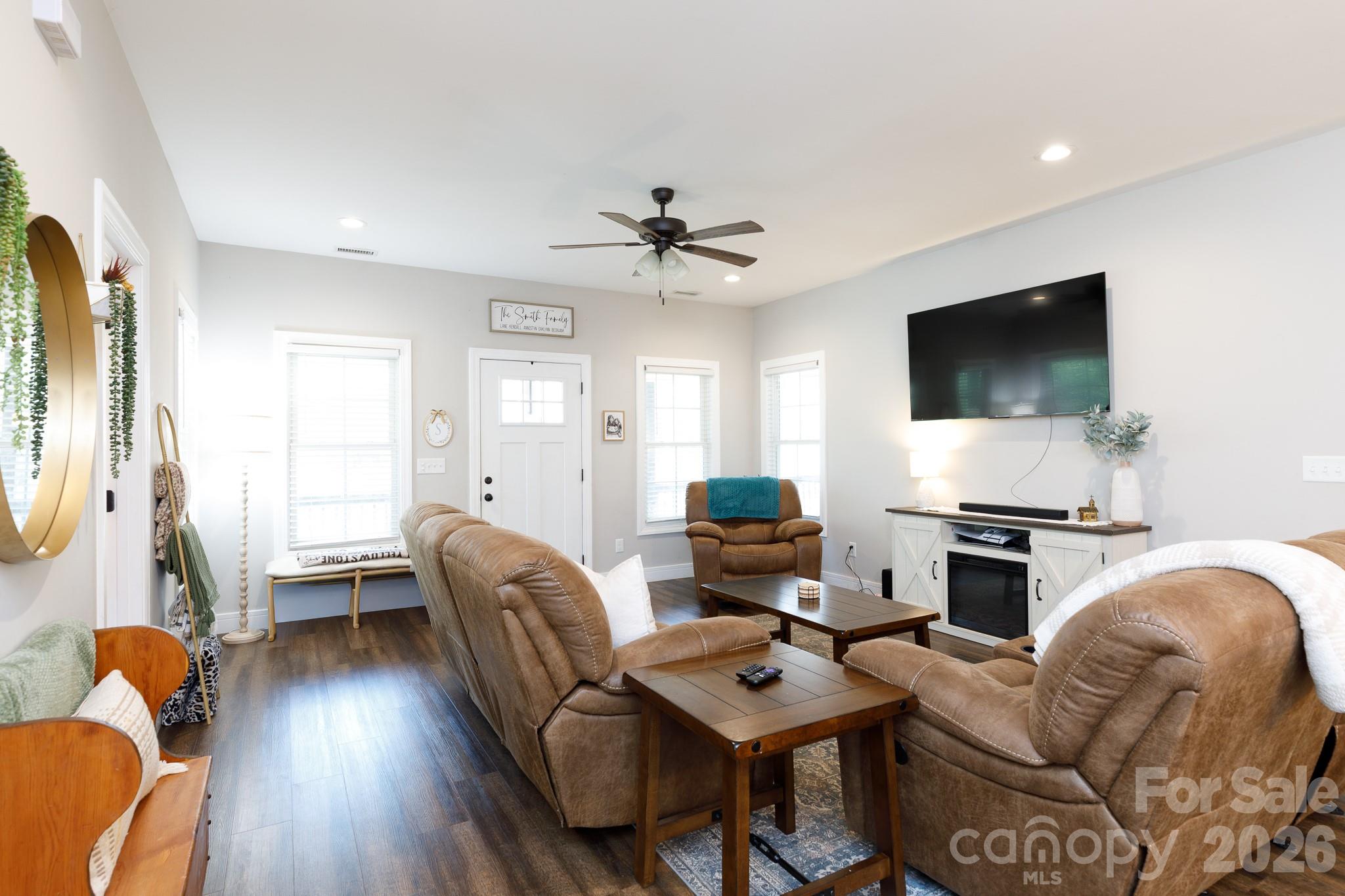442 Cotton Court — York