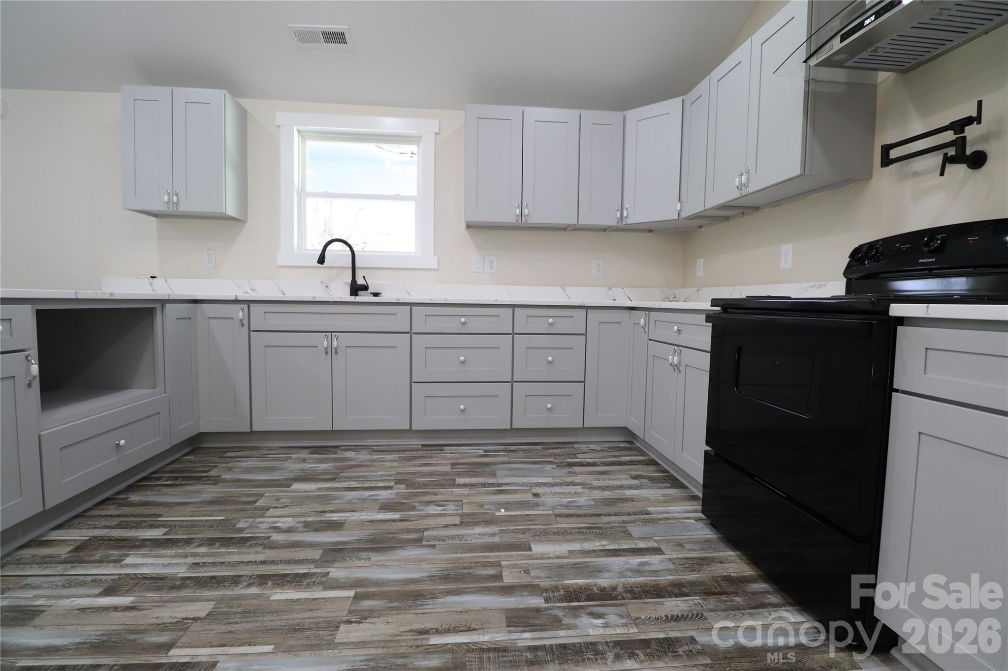 922 Marshville Olive Branch Road — Marshville