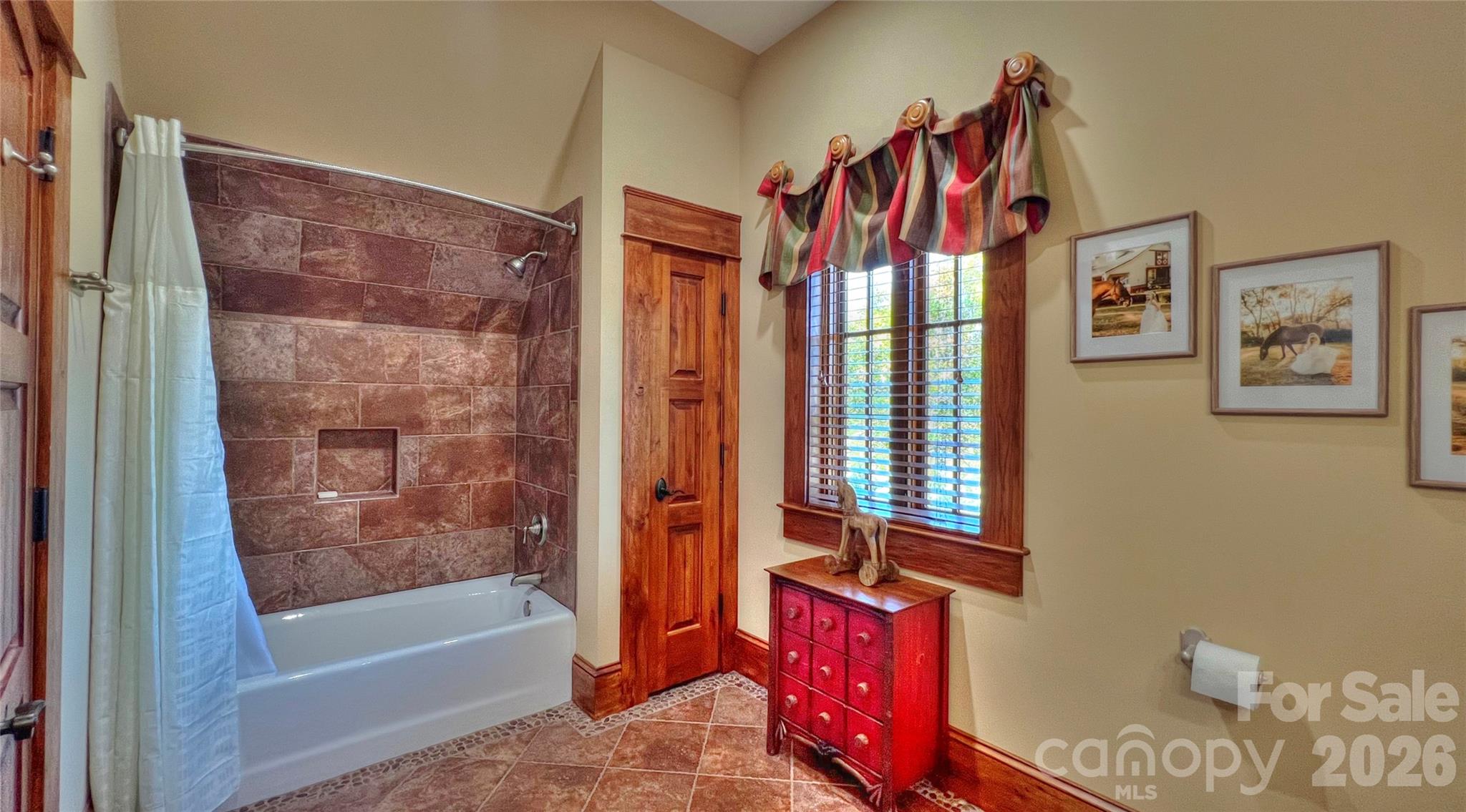 538 Chestertown Drive — Mill Spring