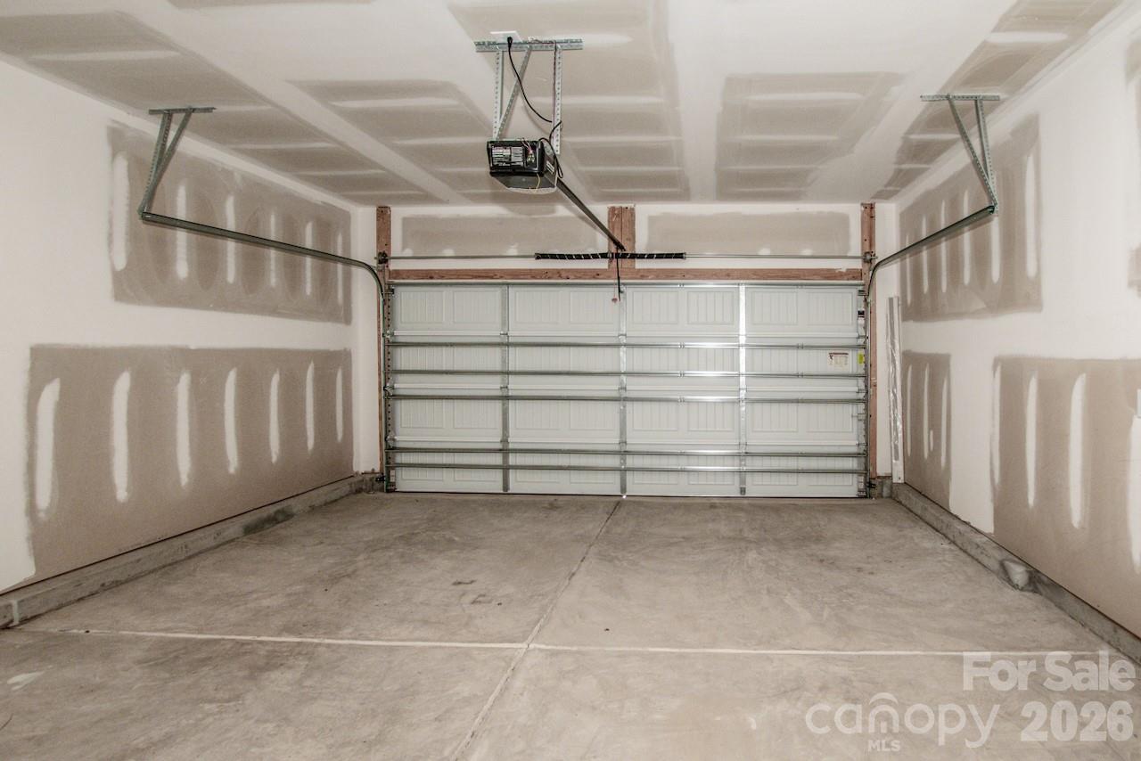 3730 Berry Drive — Terrell
