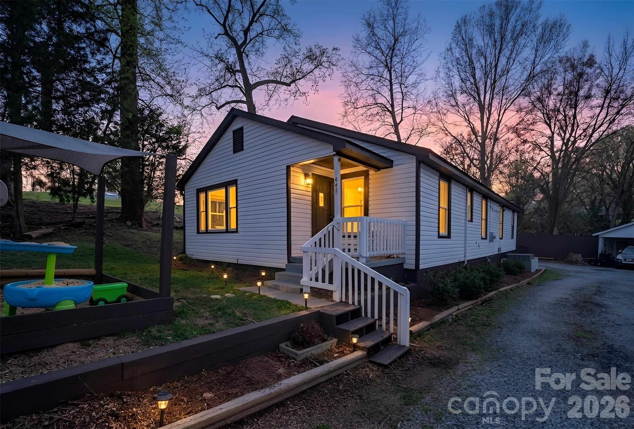 443 Brandon Street — Davidson