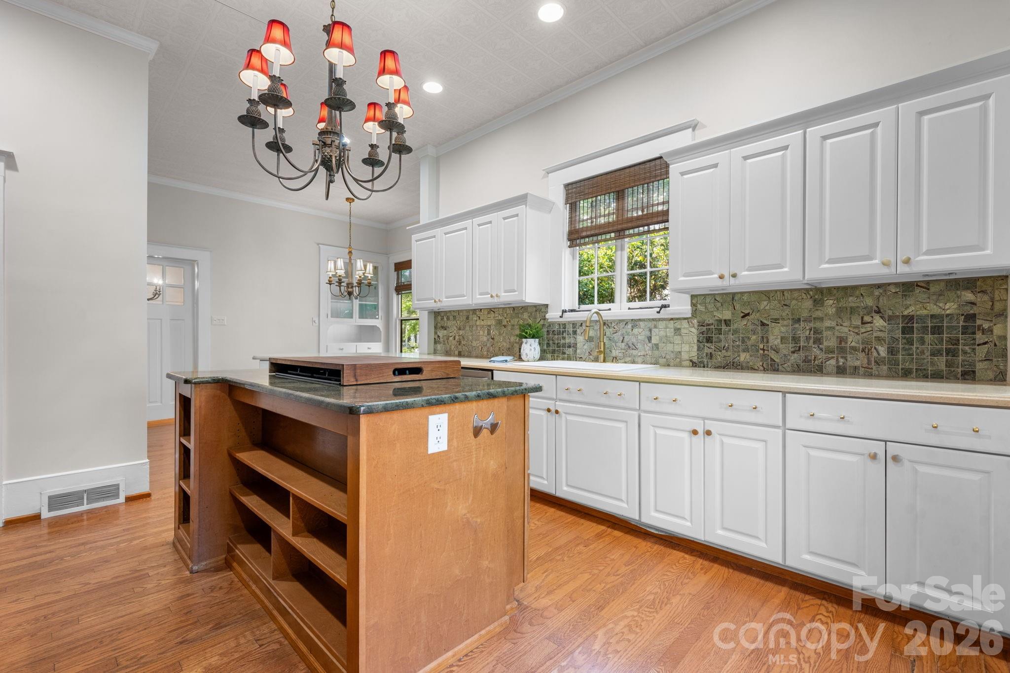 130 N Mulberry Street — Statesville