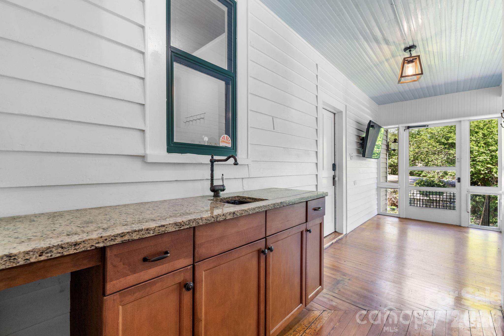 130 N Mulberry Street — Statesville