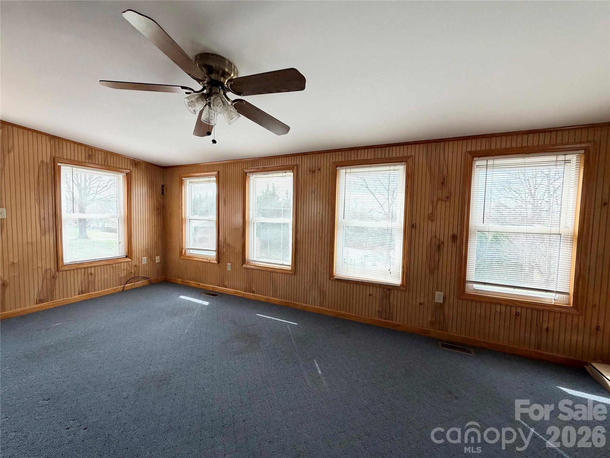 1709 Acorn Avenue — Hudson