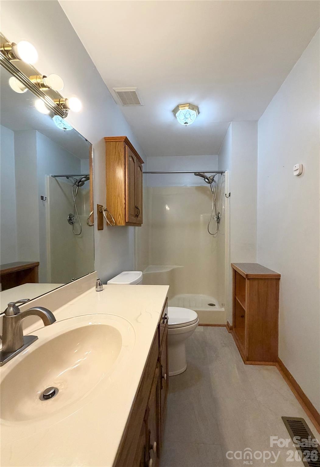 1709 Acorn Avenue — Hudson