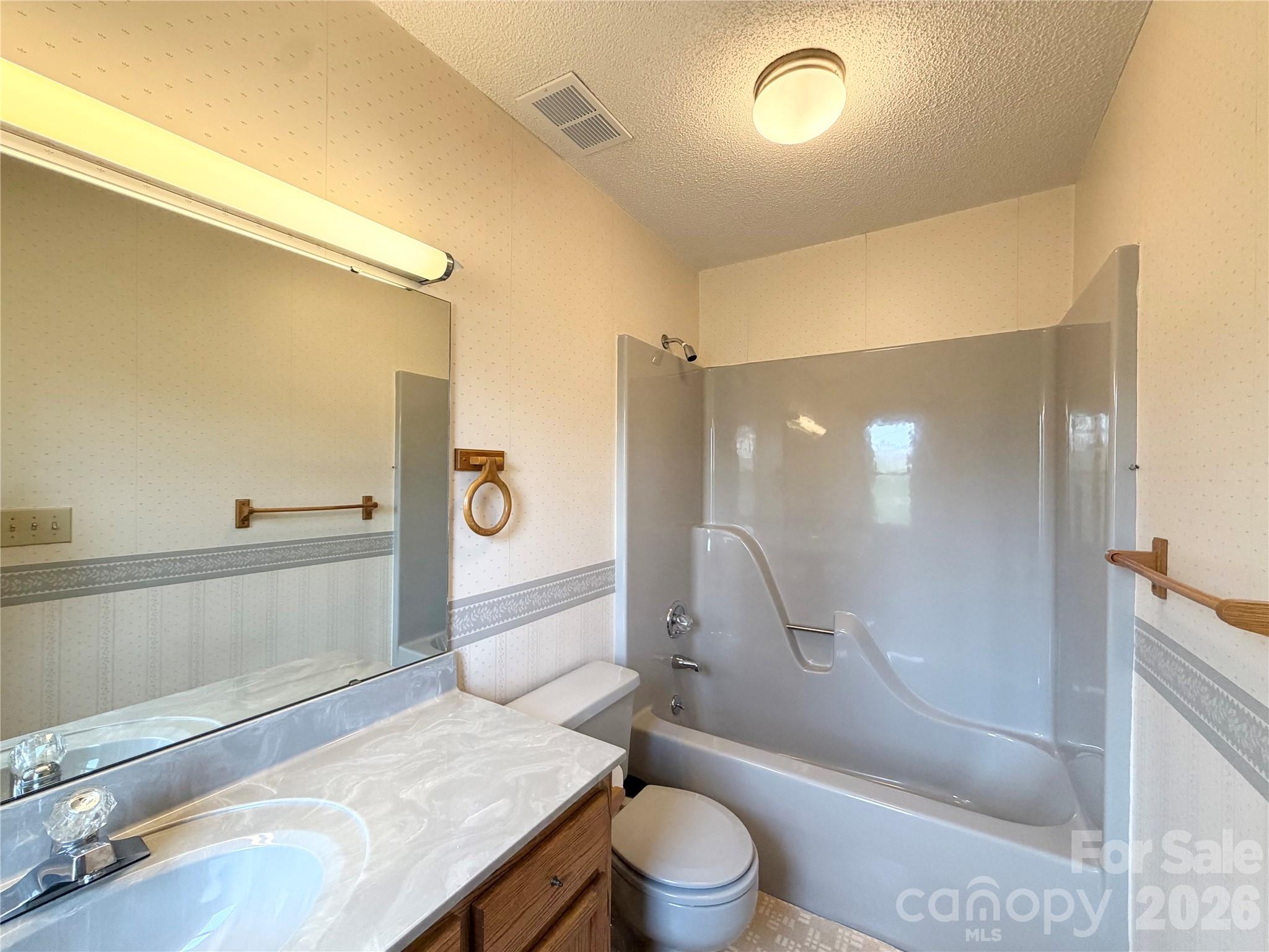1709 Acorn Avenue — Hudson