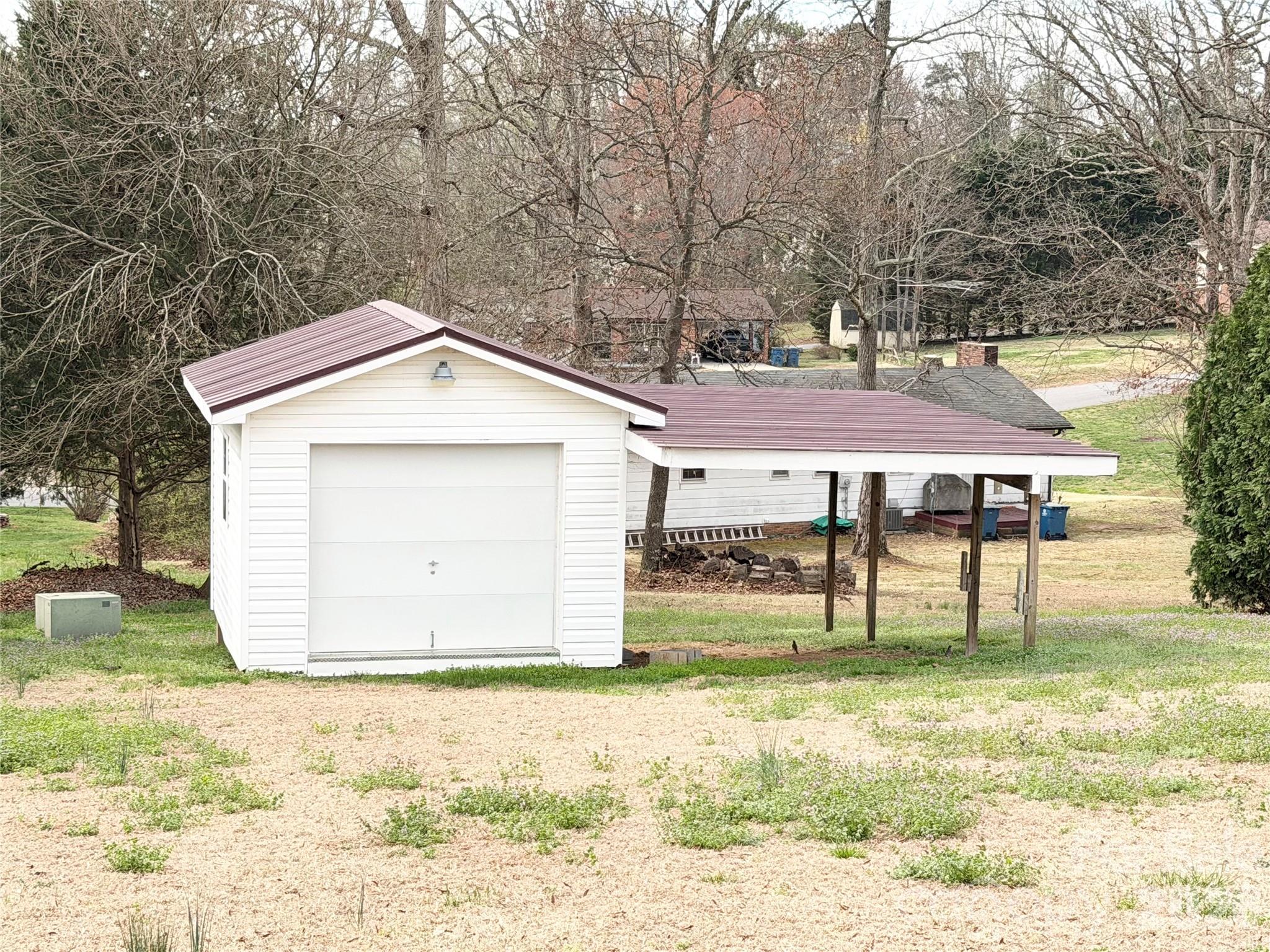 1709 Acorn Avenue — Hudson