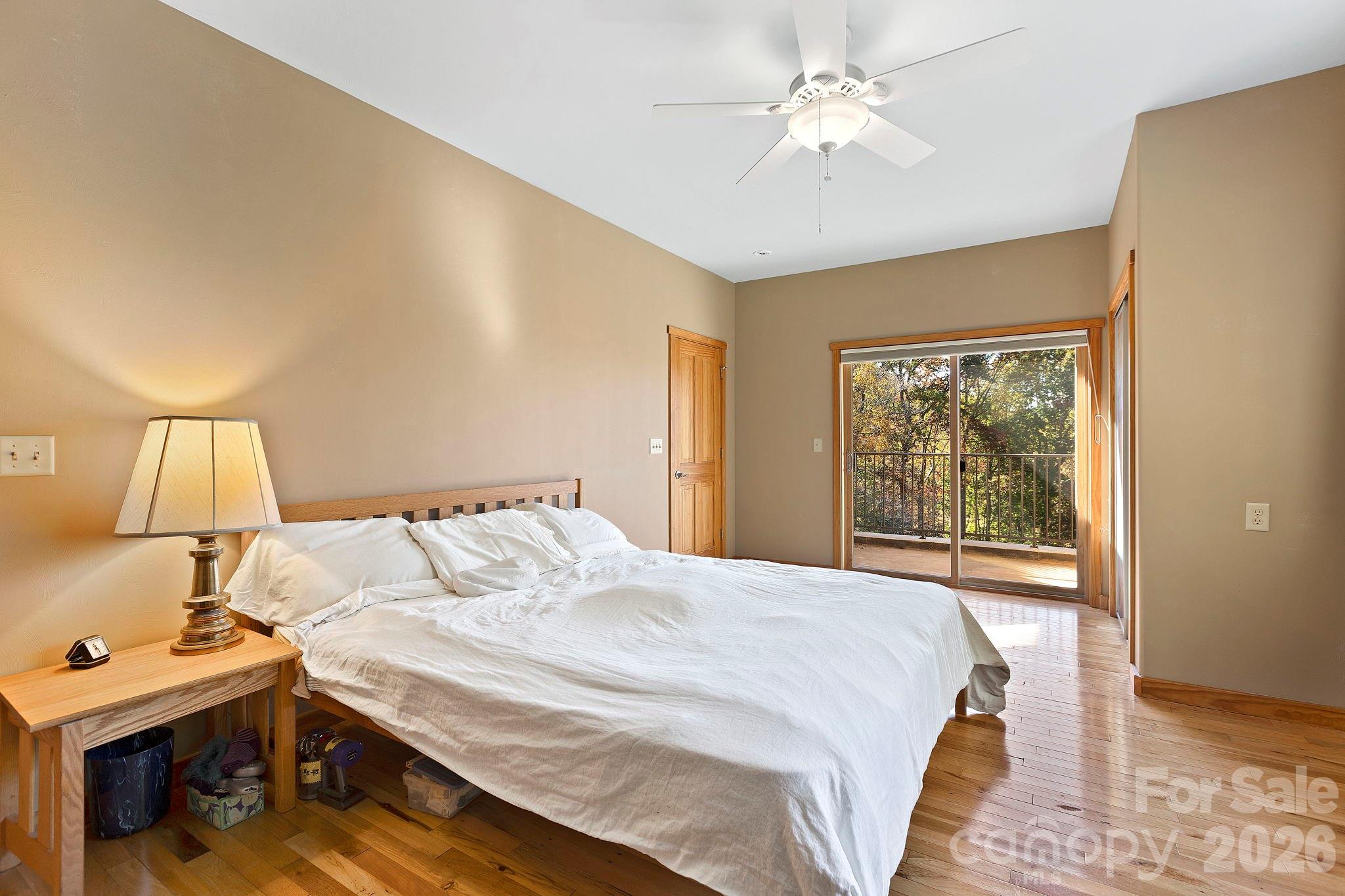 97 Old Cove Road — Black Mountain