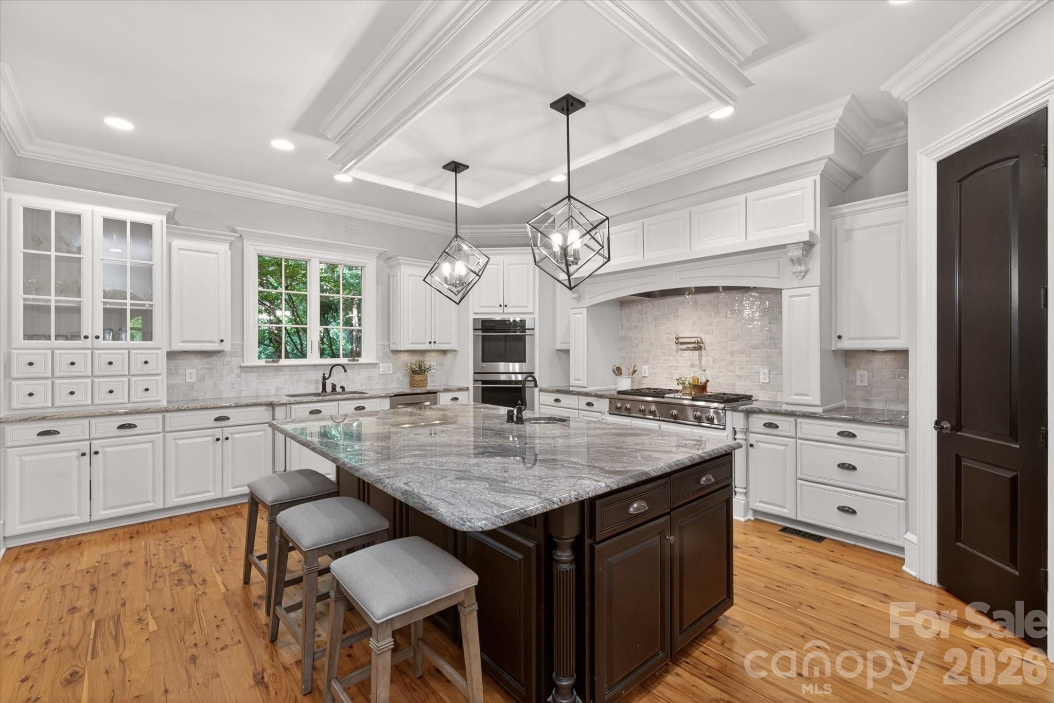 1629 Lookout Circle — Waxhaw
