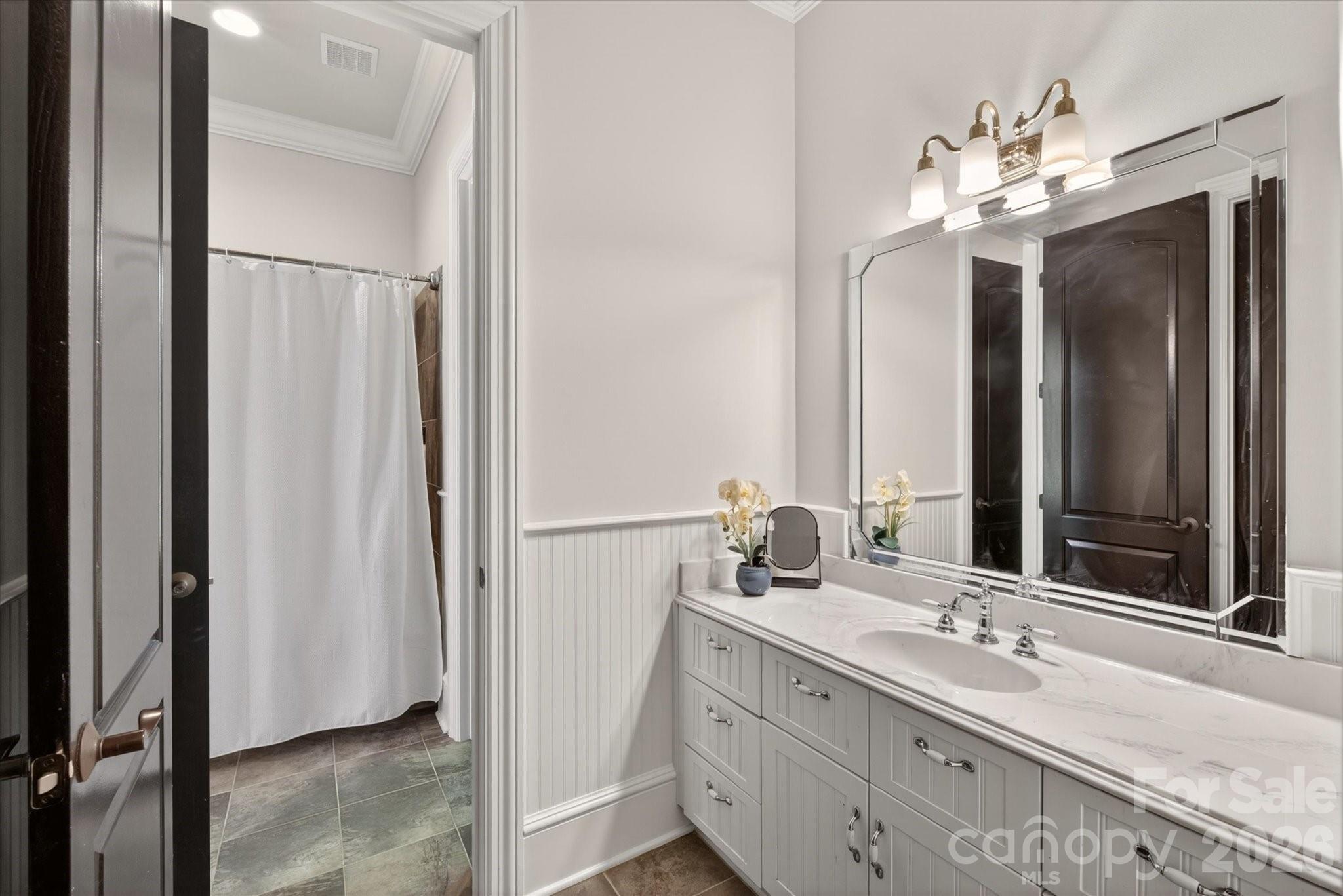 1629 Lookout Circle — Waxhaw