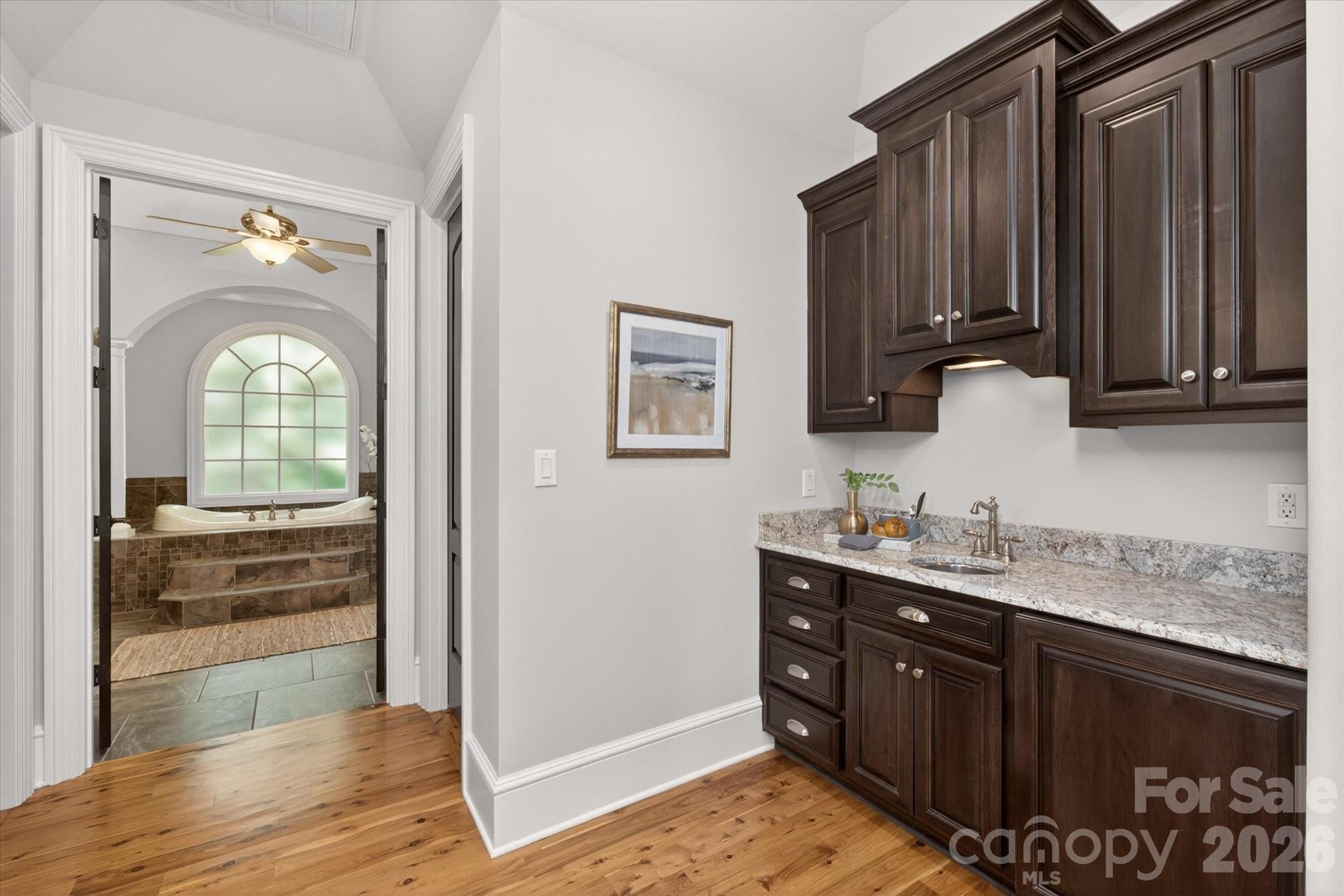 1629 Lookout Circle — Waxhaw