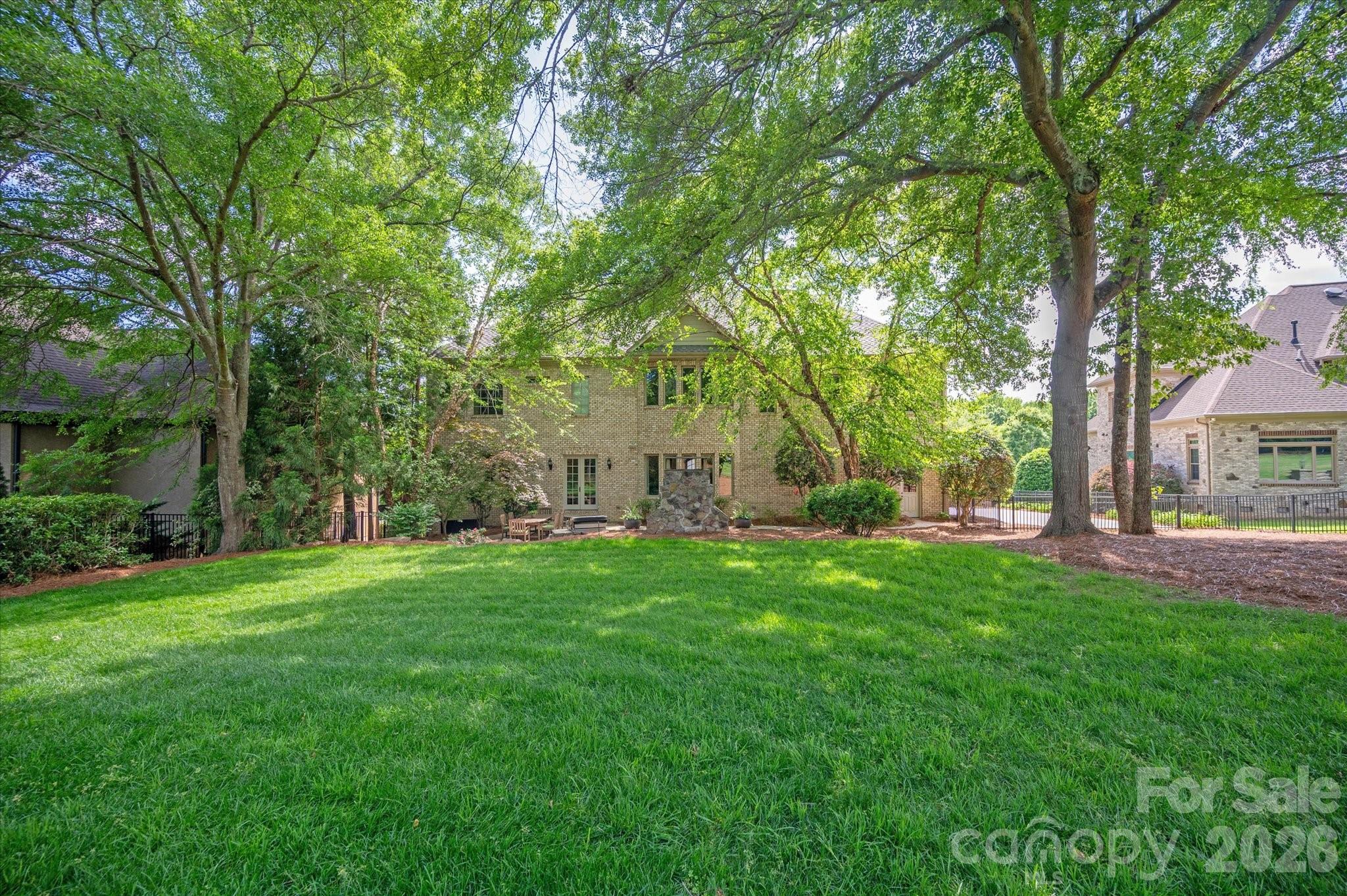 1629 Lookout Circle — Waxhaw