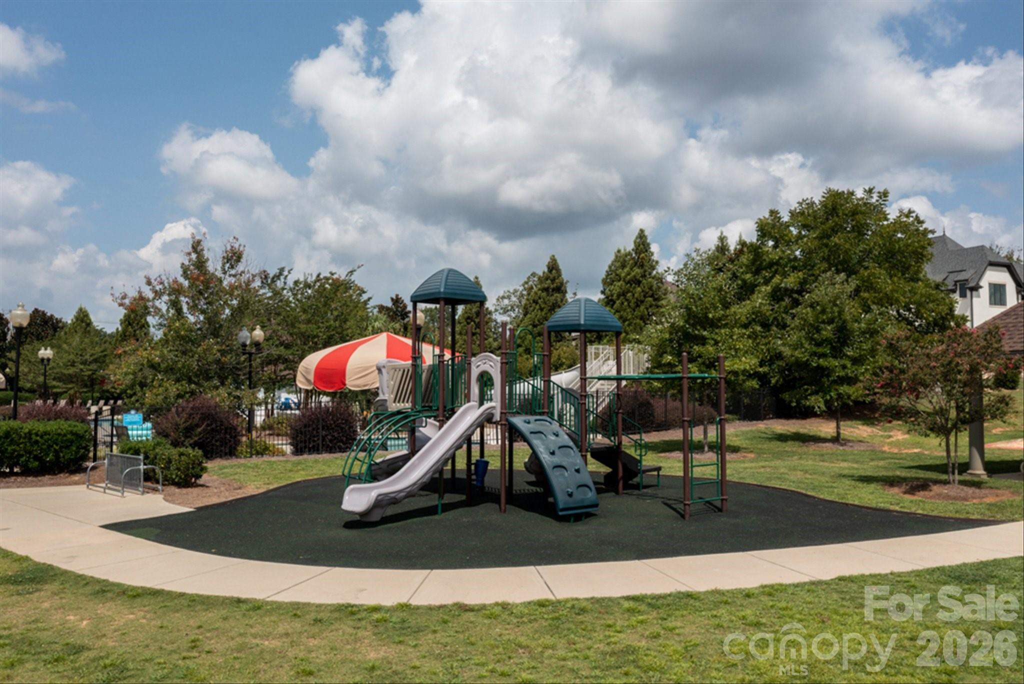 1629 Lookout Circle — Waxhaw