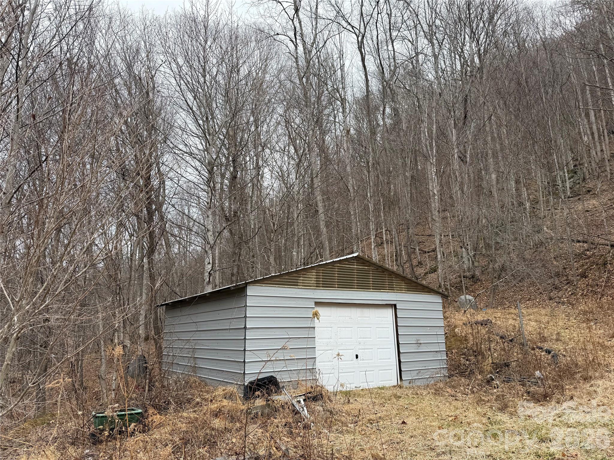 17619 Nc 209 Highway — Hot Springs